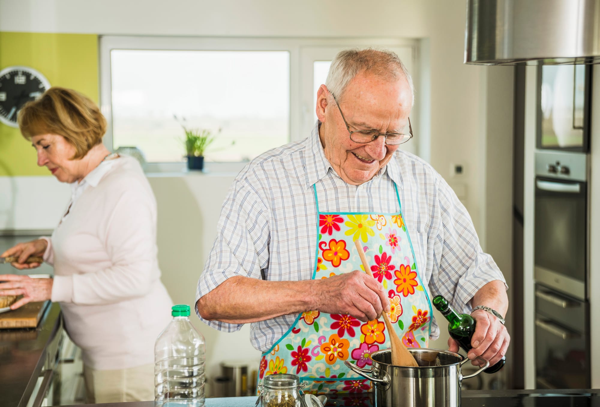 two older adults cooking to demonstrate IADLs